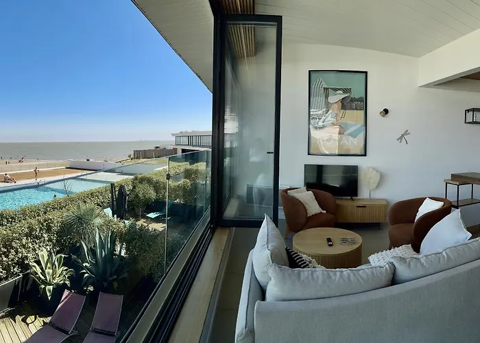 Le Sunrise - Panorama Sur L'estuaire * Руаян